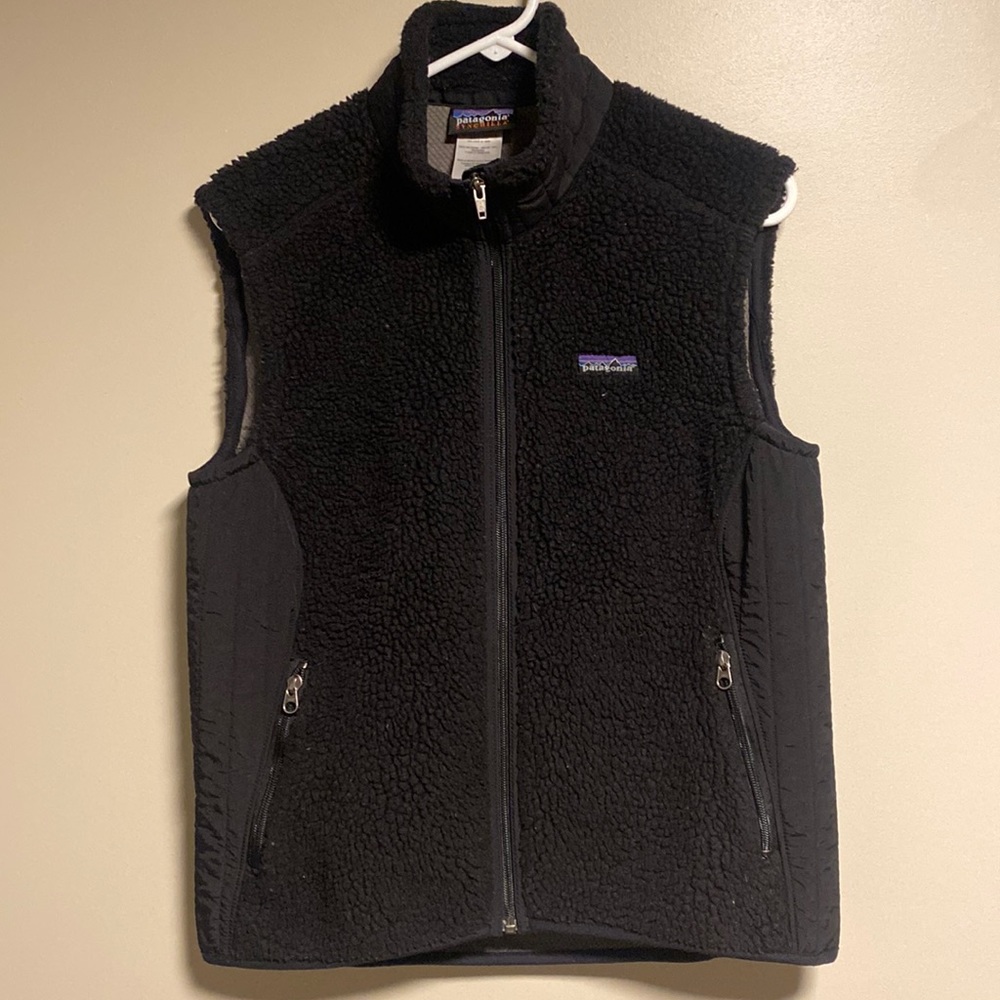 Women’s Patagonia Synchilla Black Full Zip Vest L